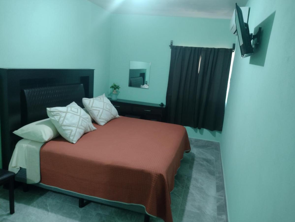 Hotel Prado'S Puerto San Carlos 외부 사진